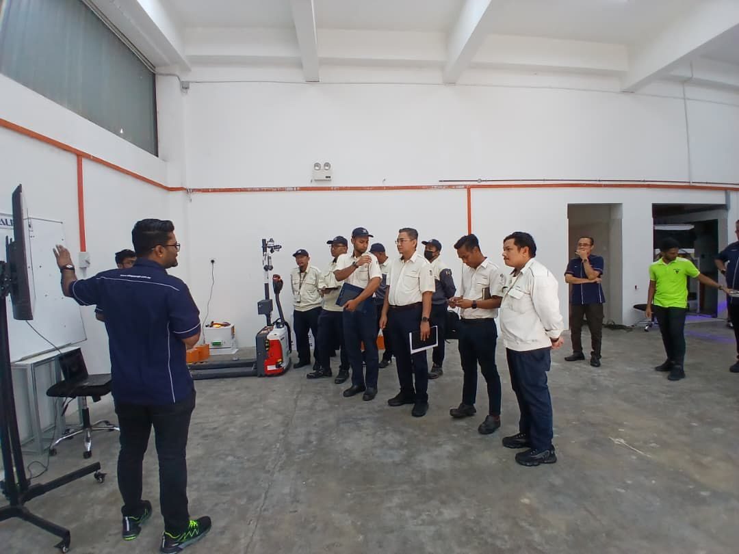 PLC Skills Every Malaysian Maintenance Technician Should Have